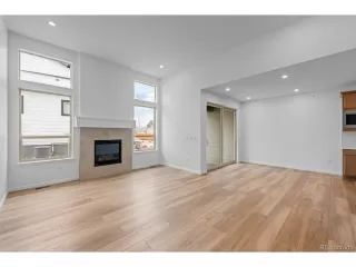 Photo #2: 4080387 Listing 