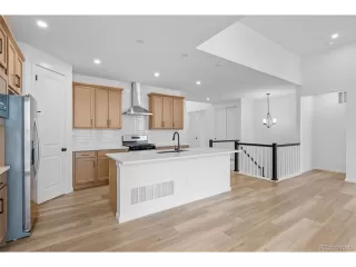 Photo #4: 4080387 Listing 