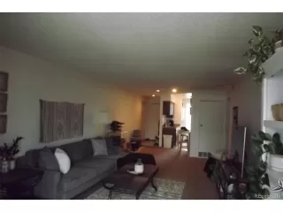 Photo #6: 4083616 Listing