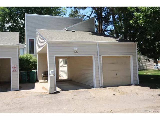 MLS: 4084257 Condo For Sale