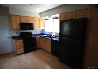 Photo #5: 4084257 Listing