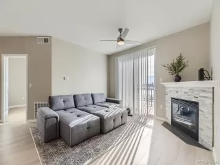 Photo #2: 4084856 Listing 