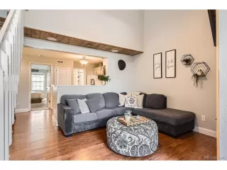 Photo #5: 4085455 Listing 