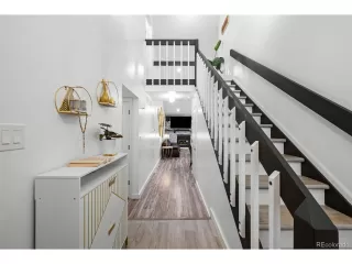 Photo #5: 4086594 Listing