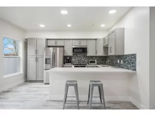 Photo #6: 4090394 Listing 