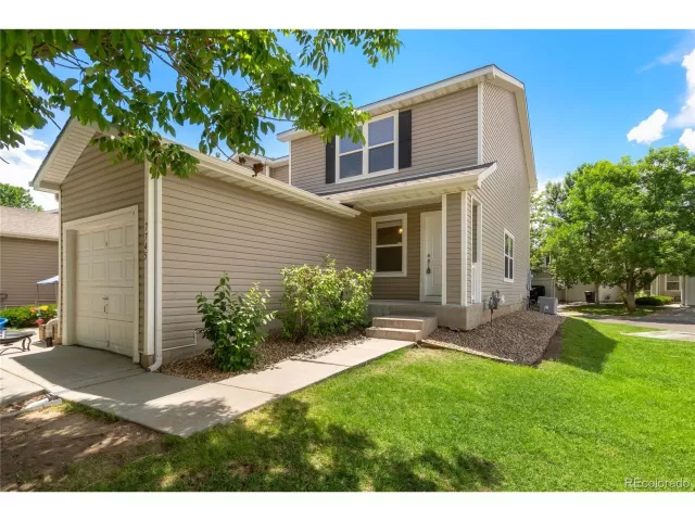 MLS: 4090782 Condo For Sale