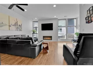 Photo #5: 4091367 Listing 