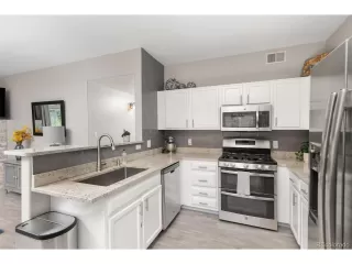 Photo #5: 4094029 Listing 