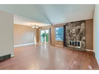 Photo #5: 4098227 Listing 