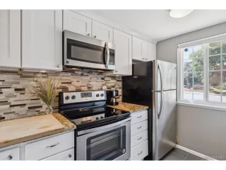 Photo #3: 4100213 Listing 