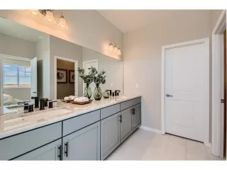 Photo #5: 4100547 Listing