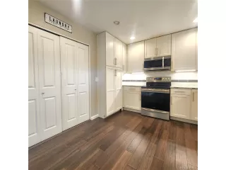 Photo #6: 4102226 Listing