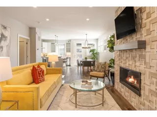 Photo #5: 4103718 Listing 