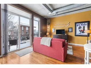 Photo #6: 4104611 Listing 