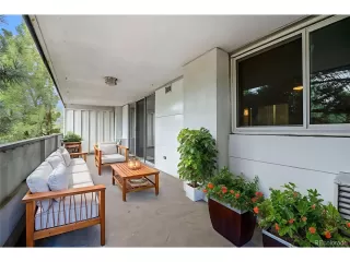 Photo #5: 4106290 Listing