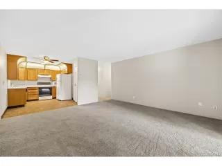 Photo #6: 4106372 Listing