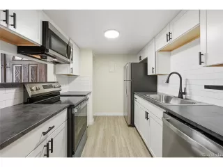 Photo #6: 4107643 Listing 