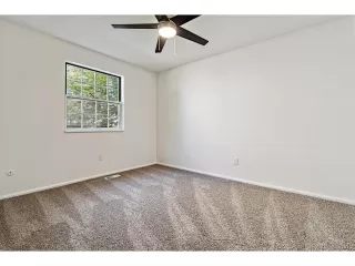 Photo #4: 4108566 Listing