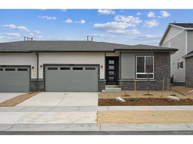 MLS: 4110540 Condo For Sale