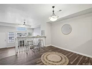 Photo #6: 4111493 Listing