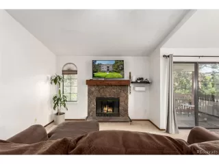 Photo #6: 4112691 Listing