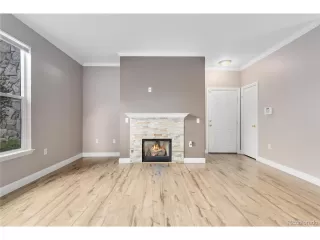 Photo #6: 4113033 Listing 