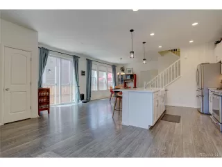 Photo #4: 4117522 Listing