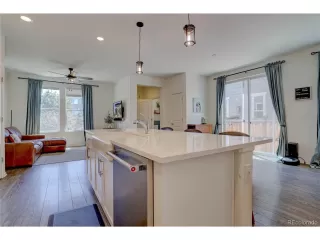 Photo #6: 4117522 Listing