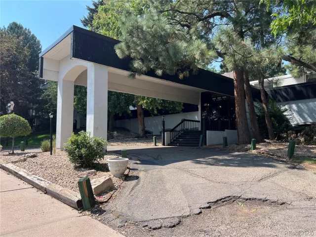 MLS: 4119334 Condo For Sale