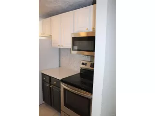 Photo #3: 4119334 Listing