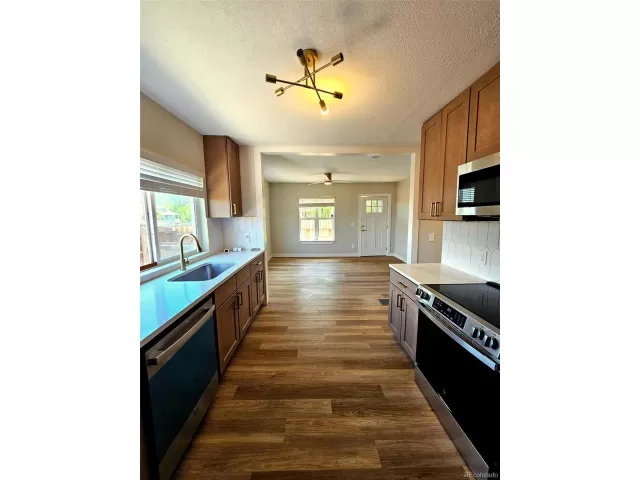 MLS: 4120727 Condo For Sale