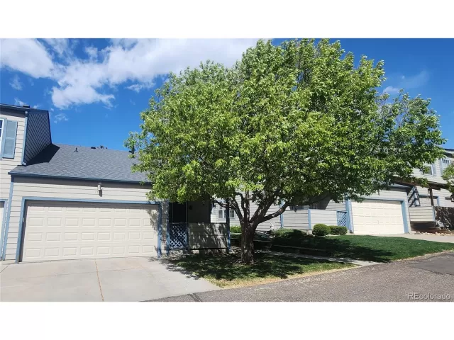 MLS: 4121690 Condo For Sale