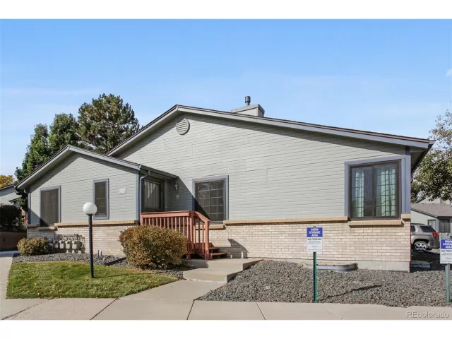 MLS: 4124847 Condo For Sale