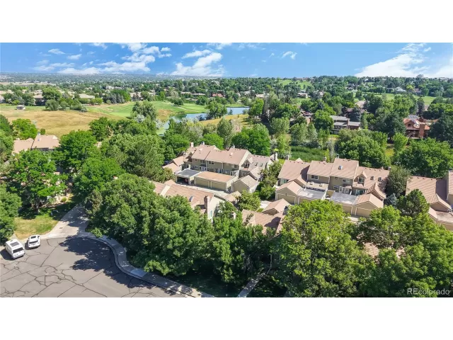 MLS: 4125731 Condo For Sale