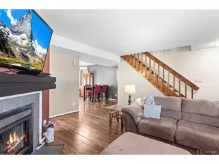 Photo #3: 4127822 Listing