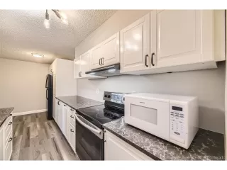 Photo #6: 4128097 Listing