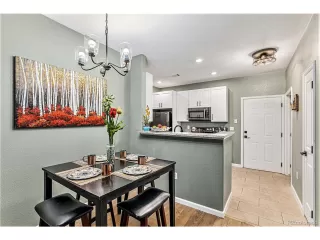 Photo #4: 4128682 Listing