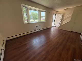 Photo #2: 4129741 Listing 