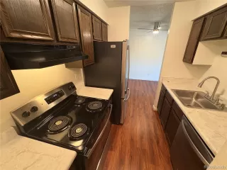 Photo #5: 4129741 Listing 