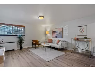 Photo #5: 4132106 Listing 