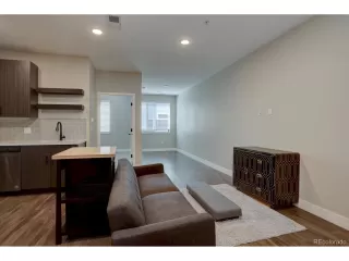 Photo #3: 4132303 Listing