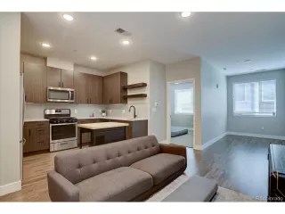 Photo #4: 4132303 Listing