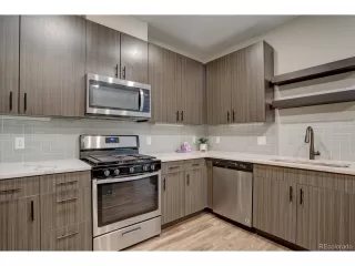 Photo #6: 4132303 Listing