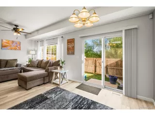 Photo #5: 4132319 Listing