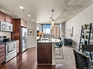 Photo #2: 4132413 Listing 