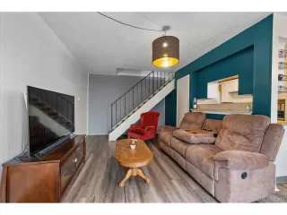 Photo #4: 4133168 Listing