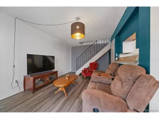 Photo #5: 4133168 Listing