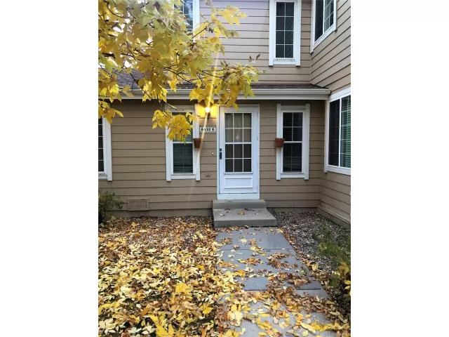 MLS: 4133251 Condo For Sale