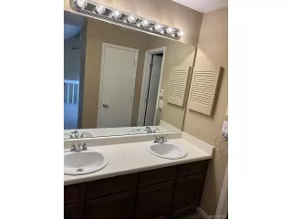 Photo #4: 4133347 Listing