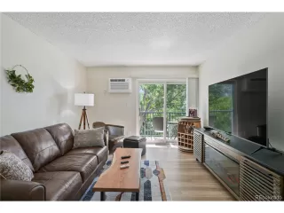 Photo #6: 4133549 Listing